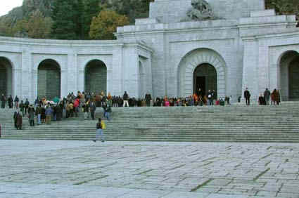 People waiting to attend the funeral mass.