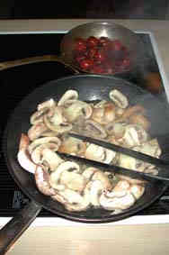 Fry the mushrooms in olive oil and butter.
